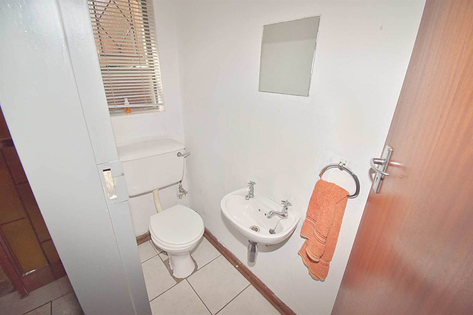 2 Bed Townhouse in Benoni Central photo number 6