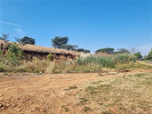 1500 m² Land available in Signal Hill