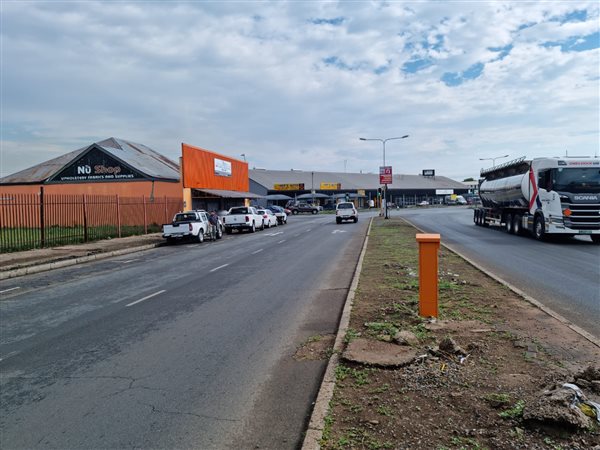 400  m² Commercial space in Vereeniging Central