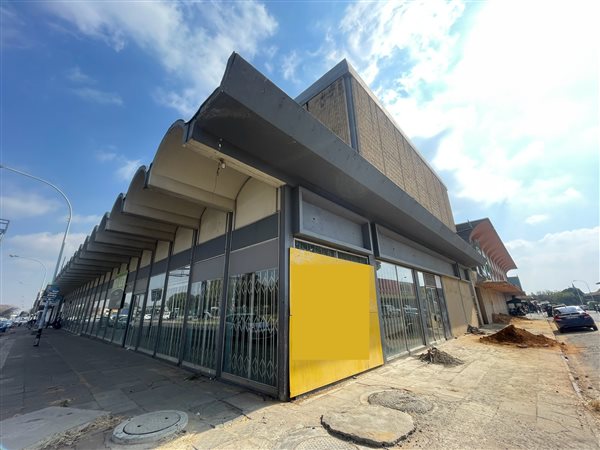 760  m² Commercial space