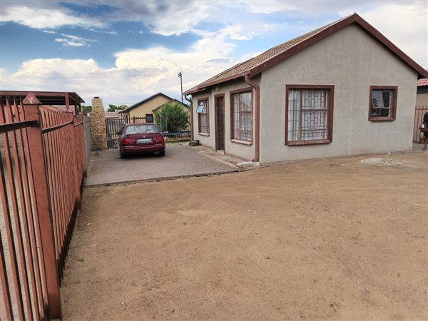 2 Bedroom House 2 Bedroom House