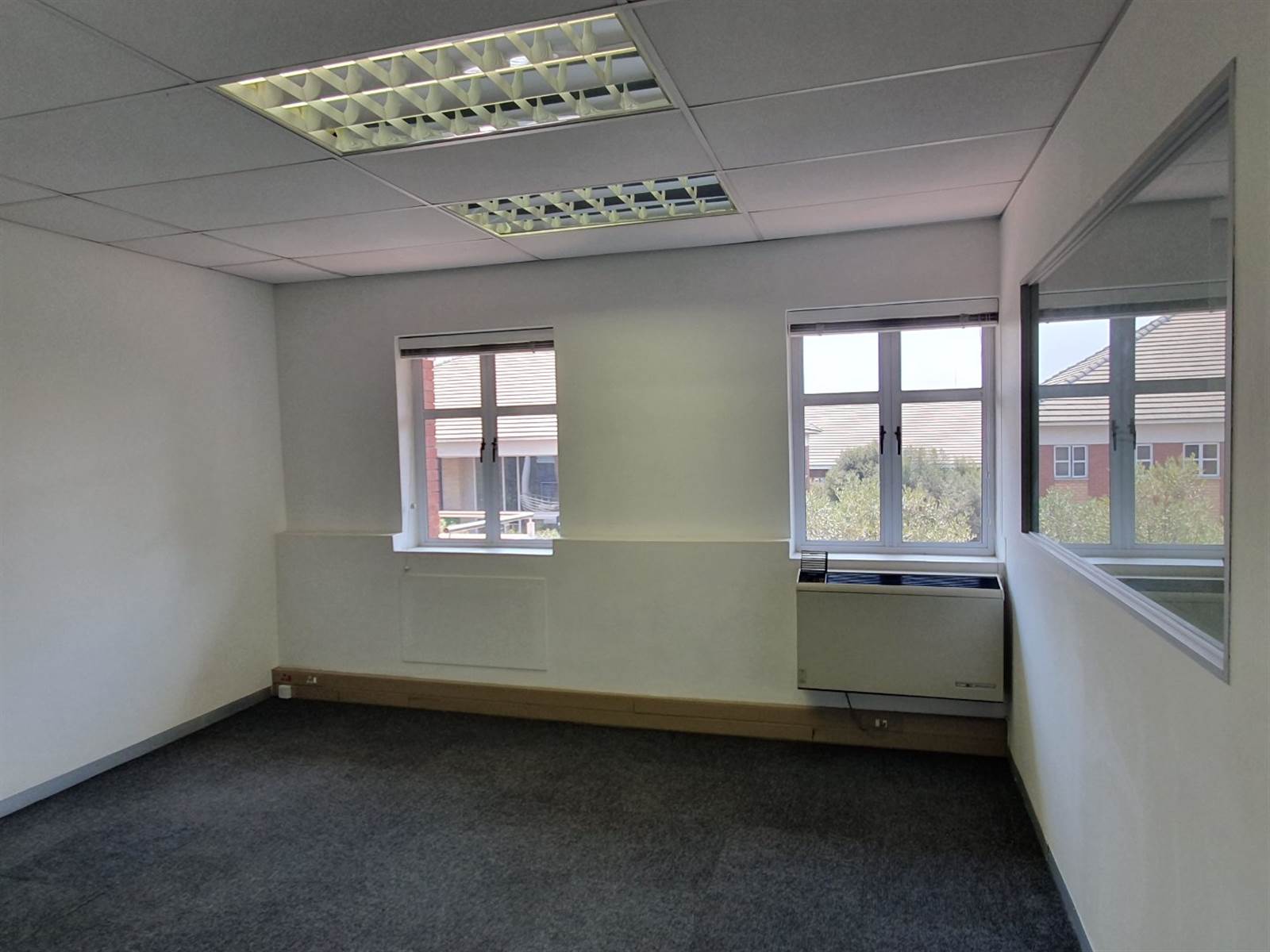 208  m² Commercial space in Fourways photo number 3