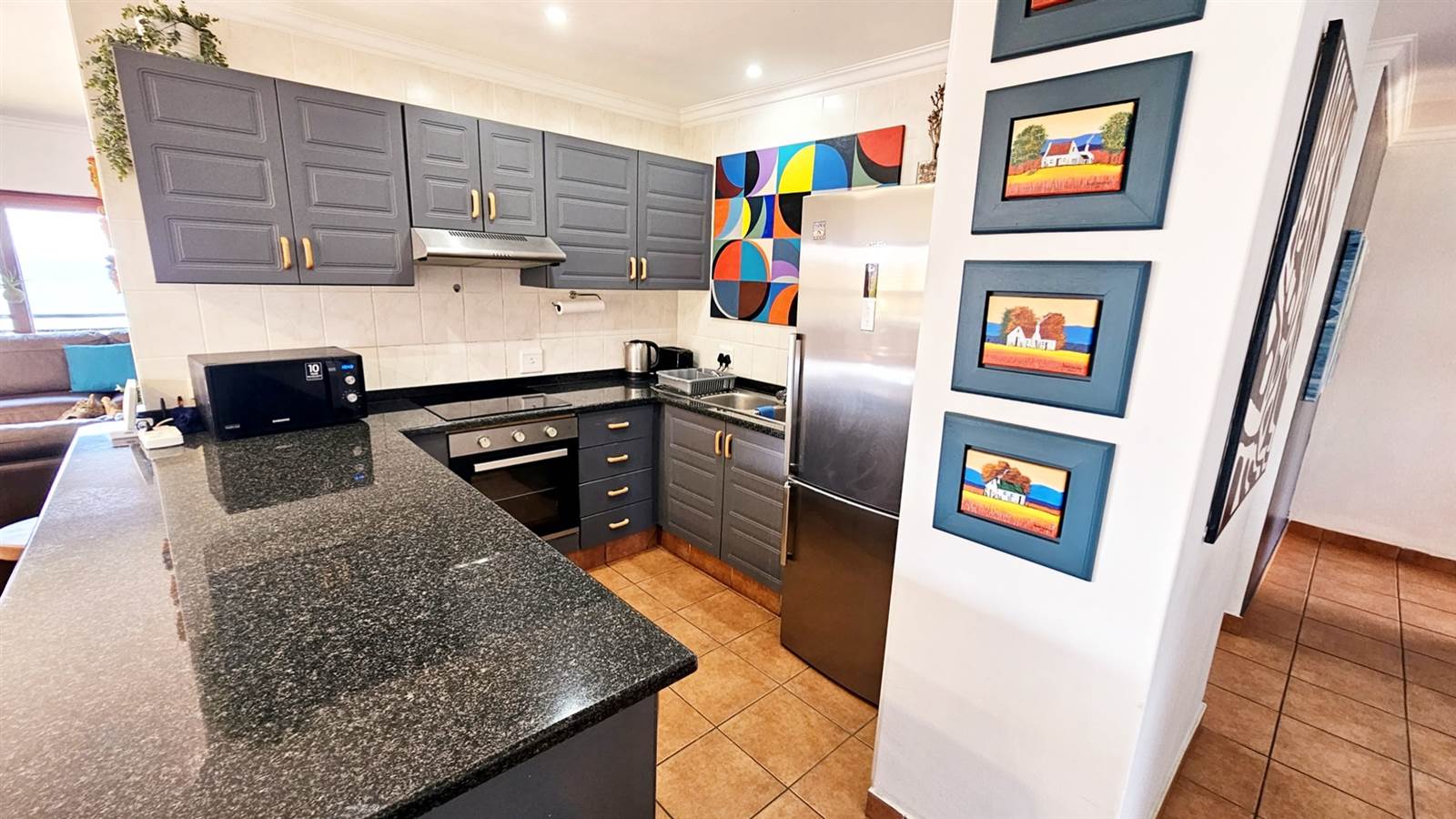 3 Bed Apartment in Ramsgate photo number 8