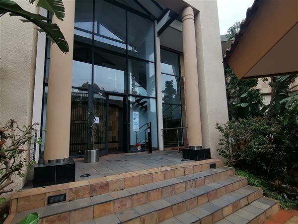 445  m² Commercial space in La Lucia