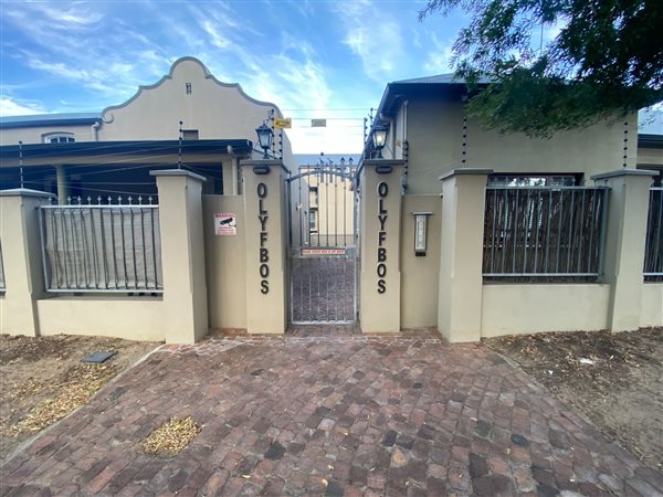 Studio Apartment in Paarl Central East