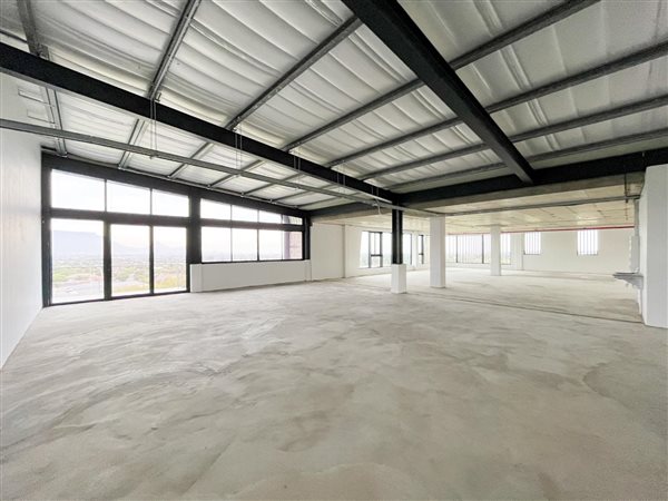 160  m² Office Space