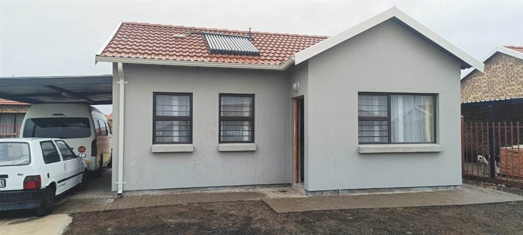 2 Bed House in Mangaung photo number 2