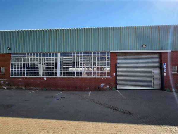 400  m² Industrial space