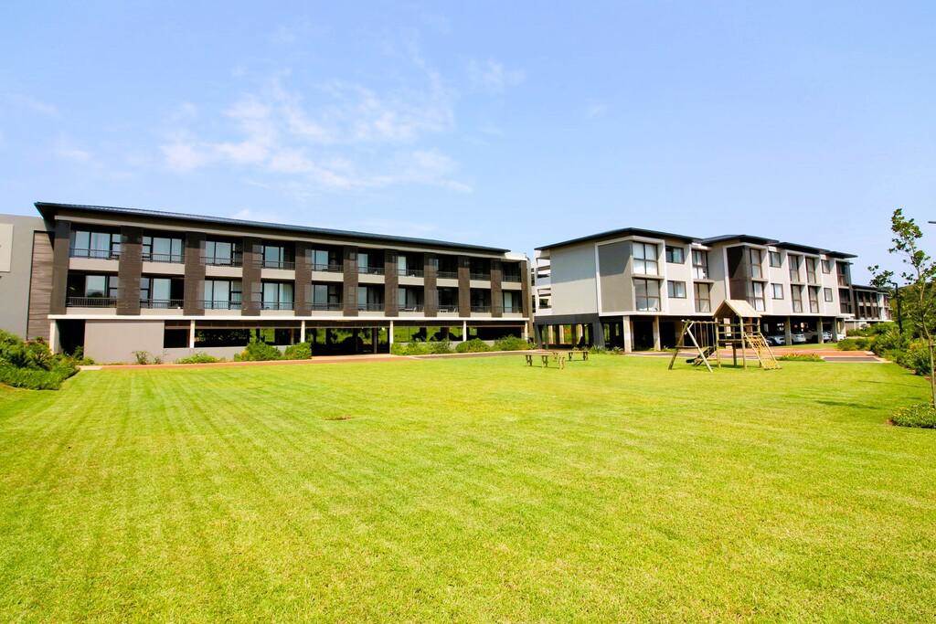 1 Bed Apartment in Zimbali Lakes Resort photo number 1