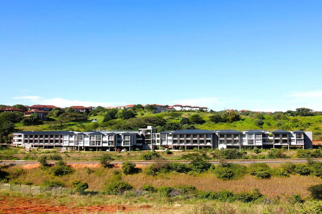 1 Bed Apartment in Zimbali Lakes Resort photo number 22