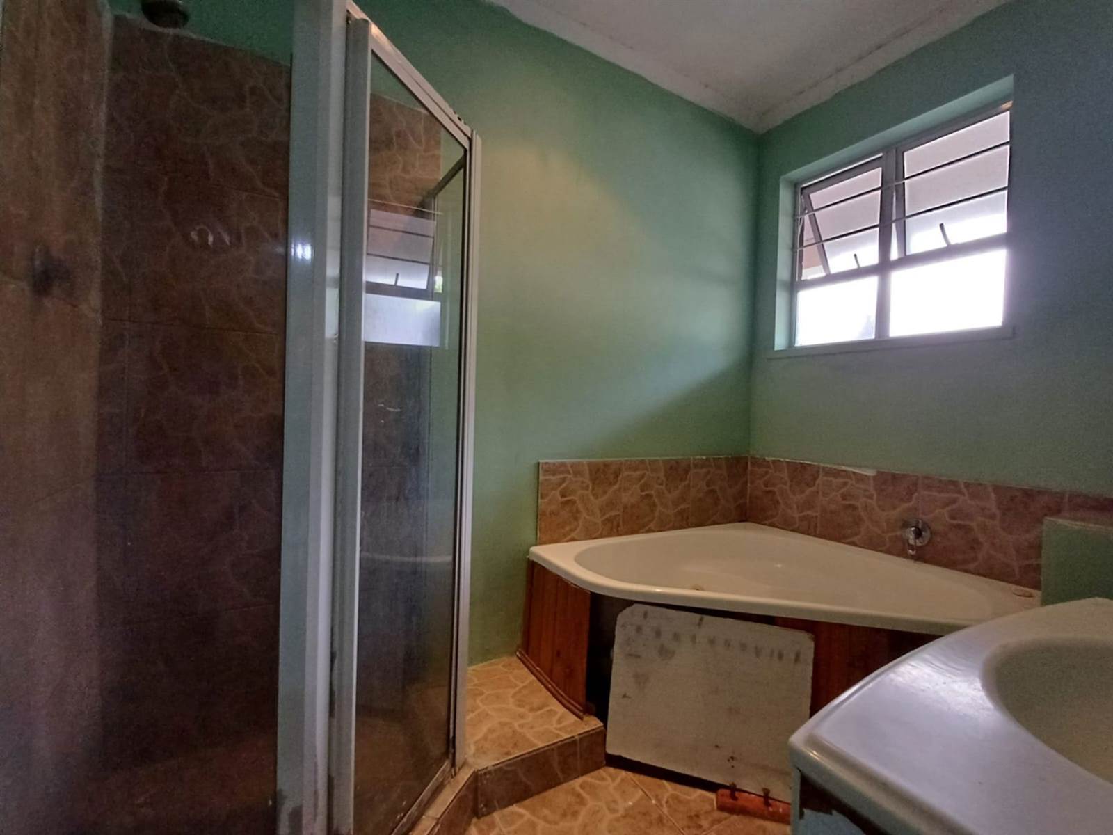 2 Bed Apartment in Umbilo photo number 7
