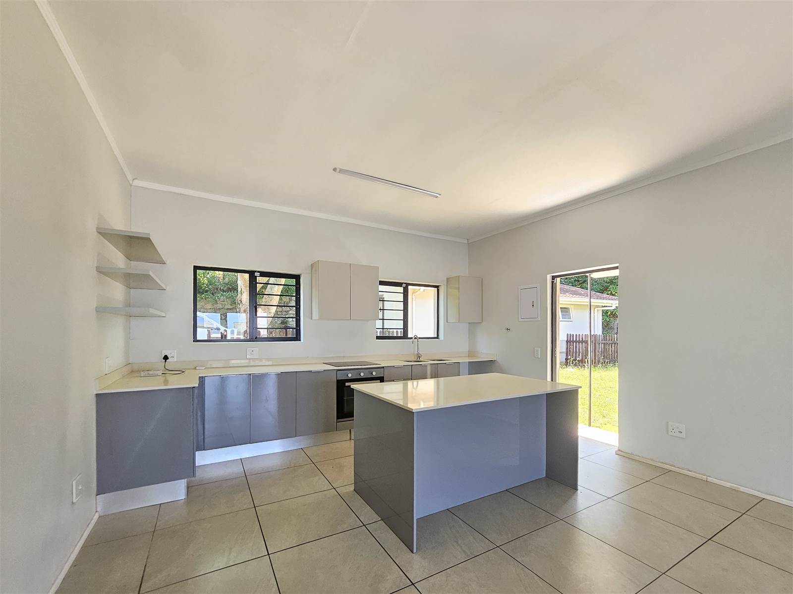 3 Bed Townhouse in Doonside photo number 4