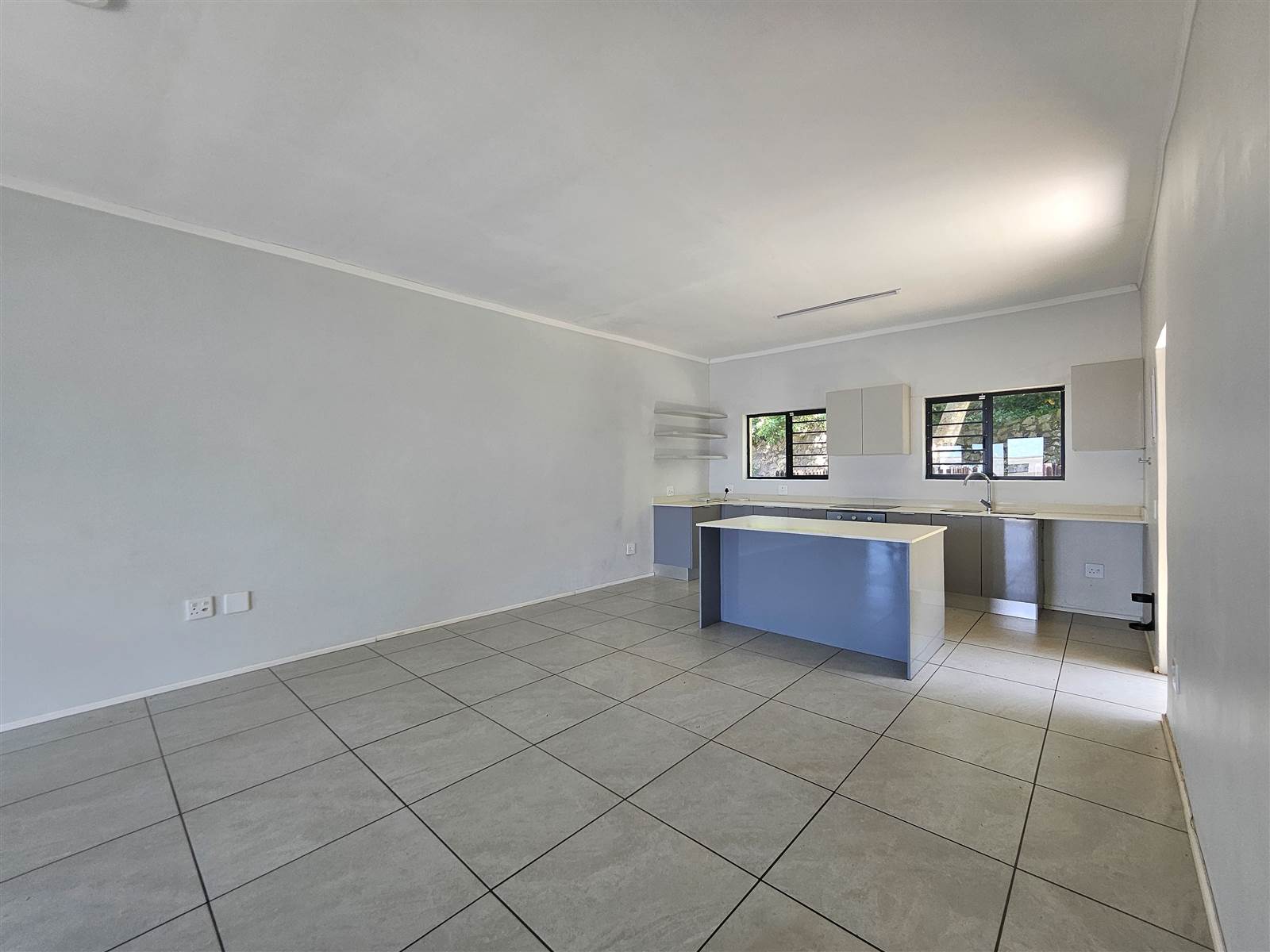 3 Bed Townhouse in Doonside photo number 5