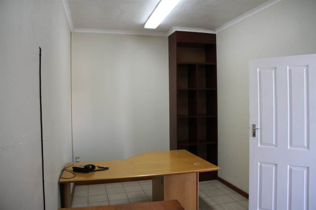 400  m² Commercial space in Grabouw photo number 12