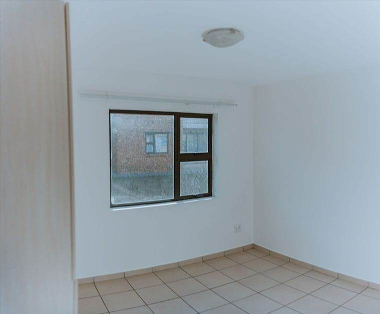 2 Bed Apartment in Witfield photo number 7