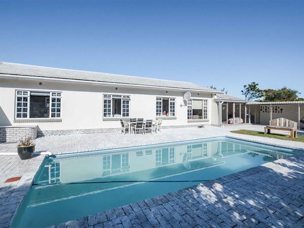 5 Bedroom House 5 Bedroom House