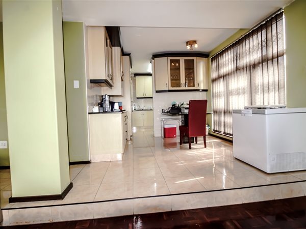 3 Bed Apartment