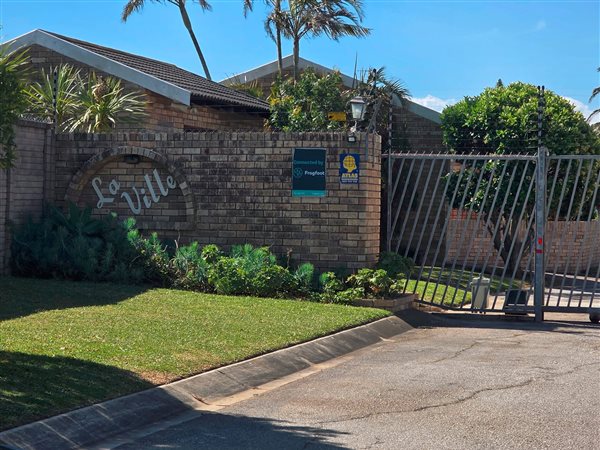 2 Bedroom Townhouse 2 Bedroom Townhouse