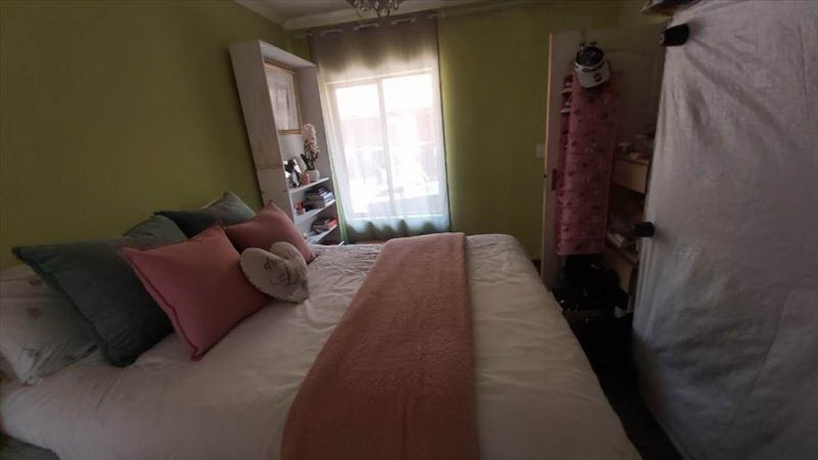 3 Bed Simplex in Glen Marais photo number 24