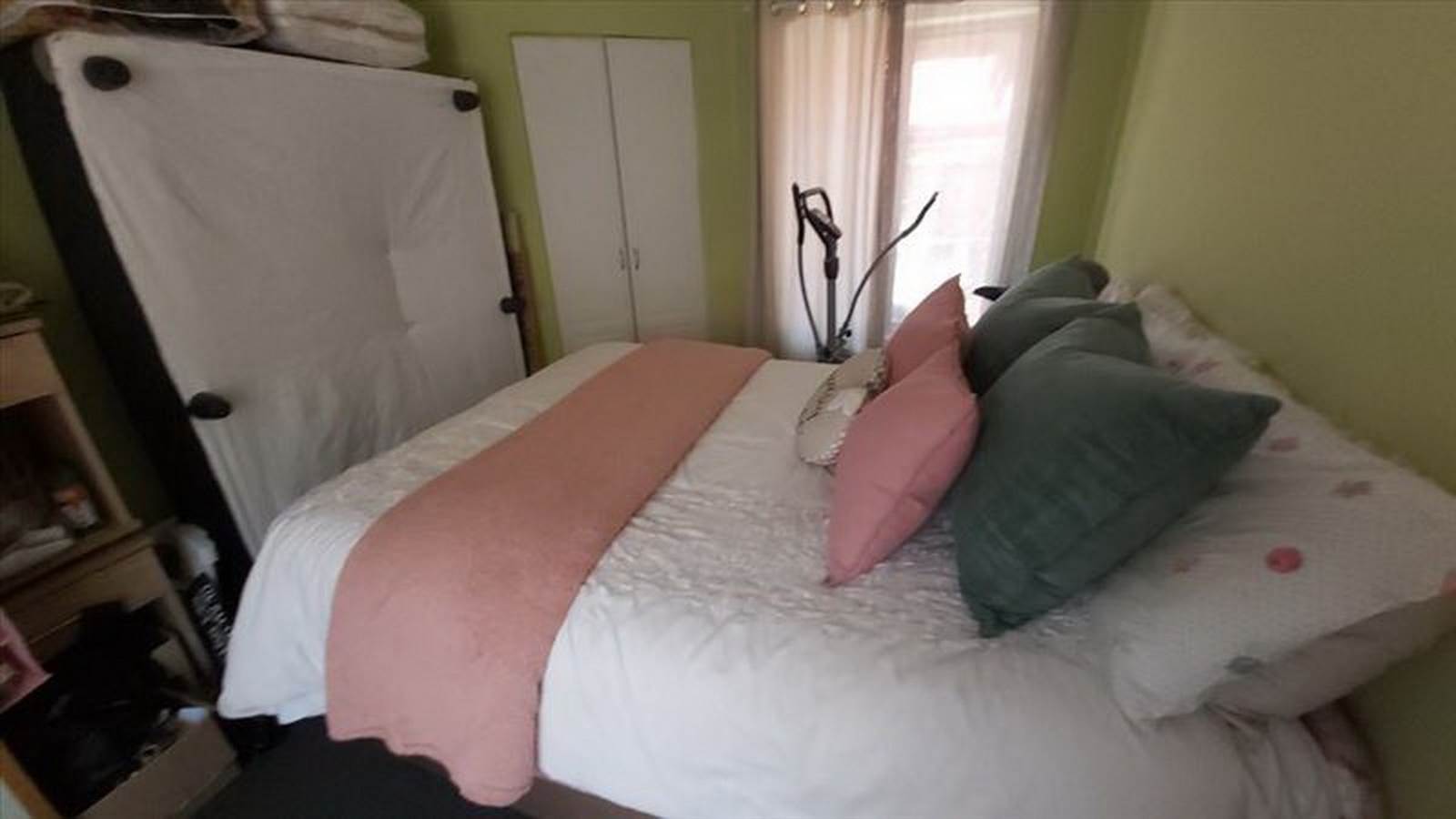 3 Bed Simplex in Glen Marais photo number 23