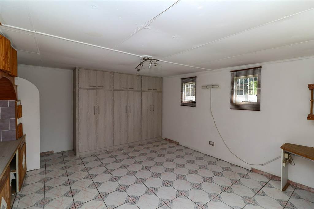 4 Bed House in Brenthurst photo number 24