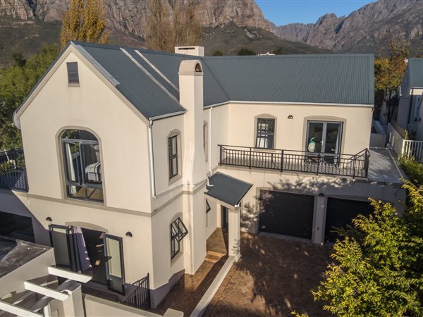 3 Bedroom House 3 Bedroom House
