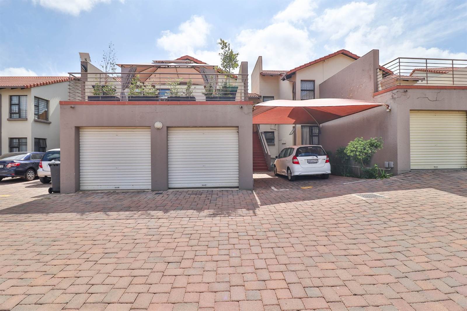 3 Bed Townhouse in Linksfield photo number 3