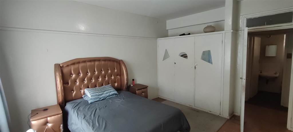 1 Bed Apartment in Stilfontein photo number 11