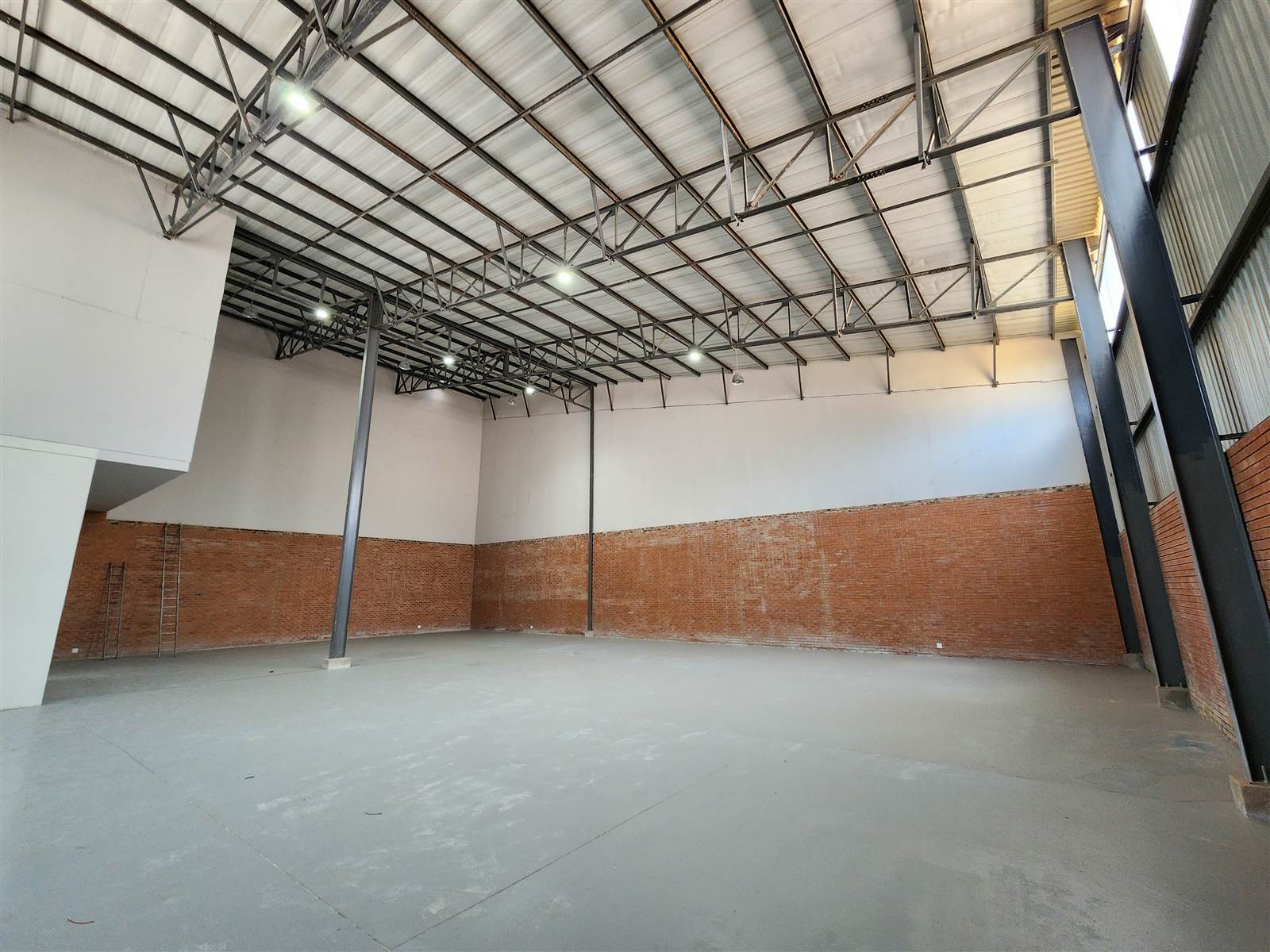677  m² Industrial space in Roodepoort Central photo number 6