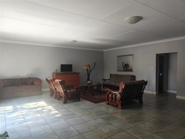 2 Bed Apartment in Kathu