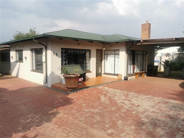 3 Bedroom House 3 Bedroom House