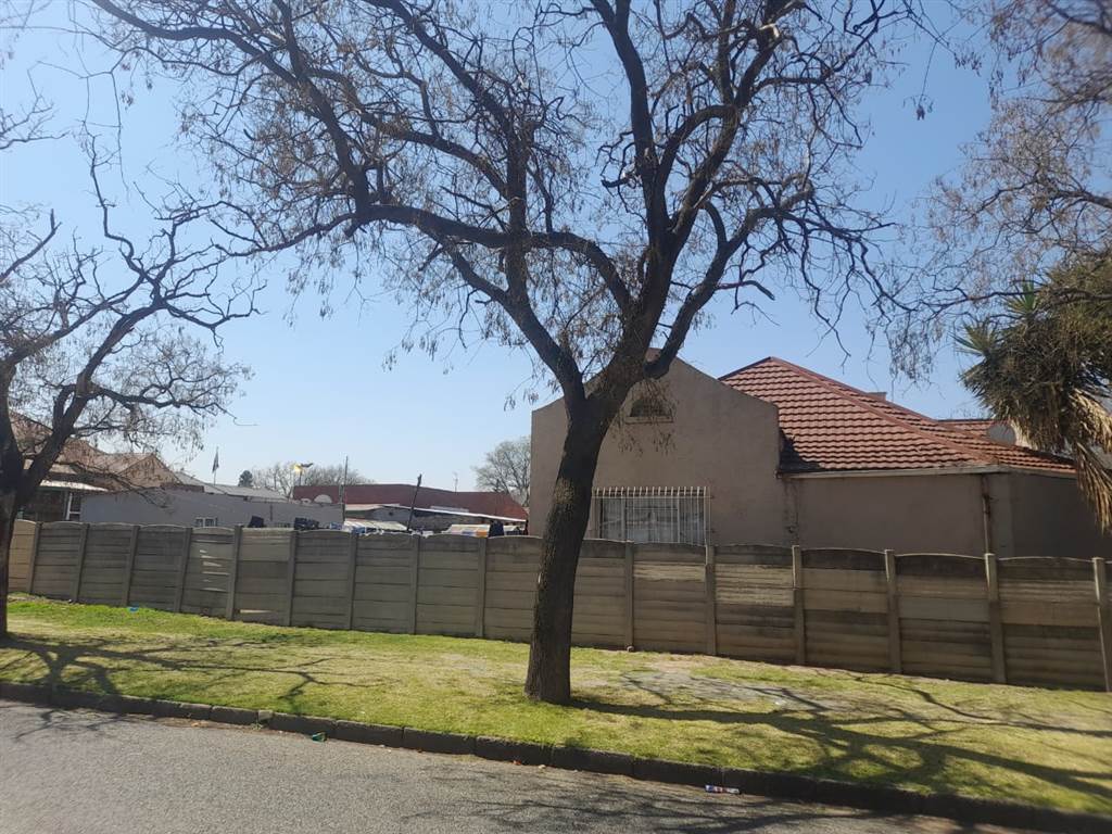 15 Bed House in Boksburg North photo number 16
