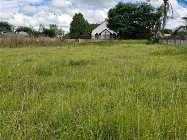 896 m² Land 896 m² Land