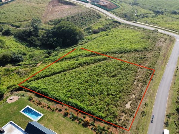 2126 m² Land