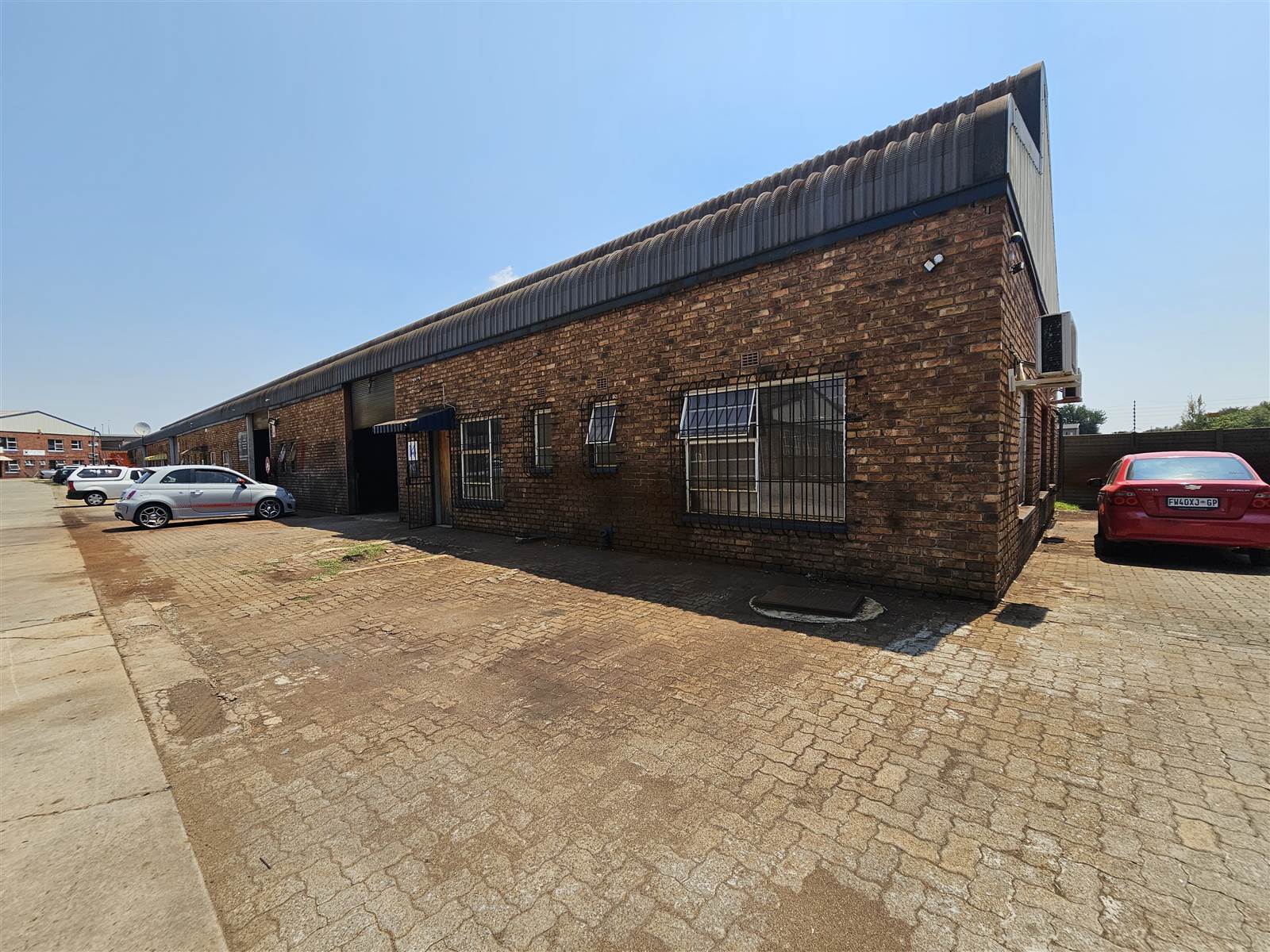 225  m² Industrial space in Benoni South photo number 1