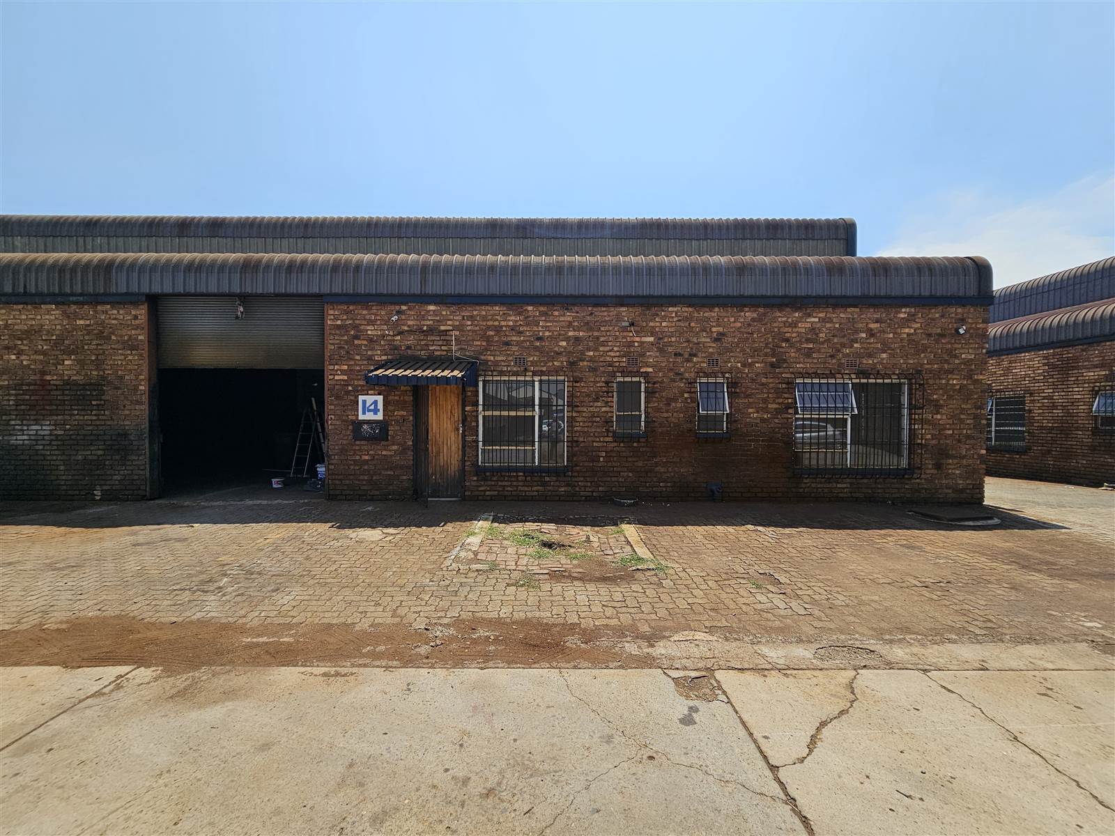 225  m² Industrial space in Benoni South photo number 3