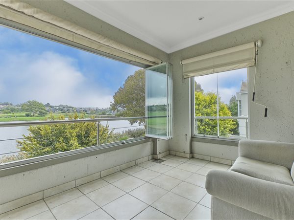2 Bedroom House 2 Bedroom House