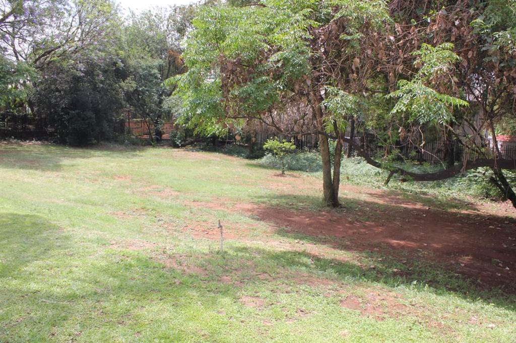 1276 m² Land available in Waterkloof photo number 4