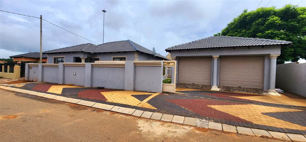 3 Bed House in Randfontein photo number 1