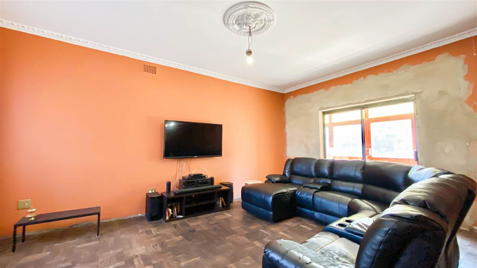 3 Bed House in Malvern East photo number 5