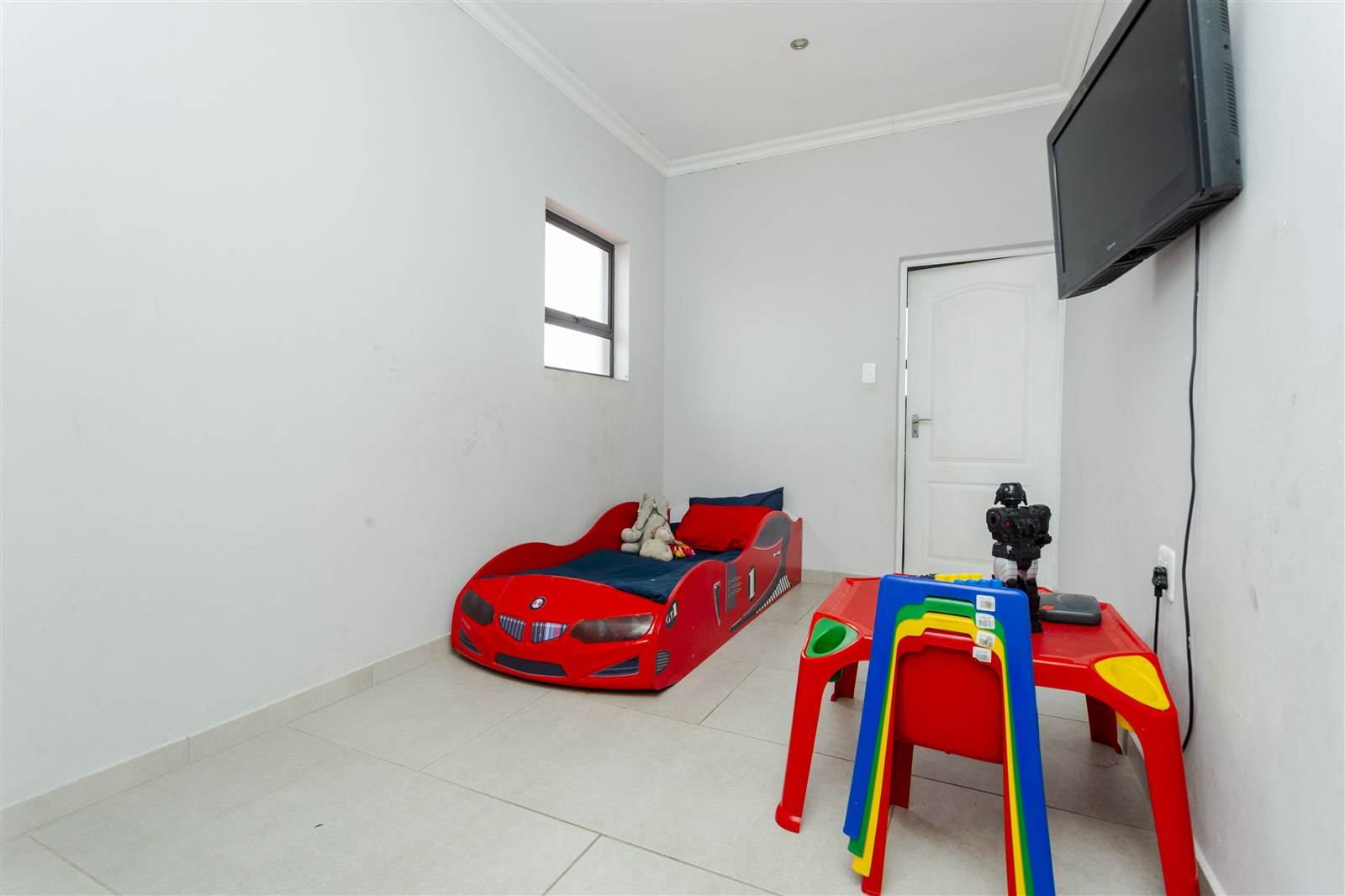4 Bed Apartment in Sagewood photo number 19