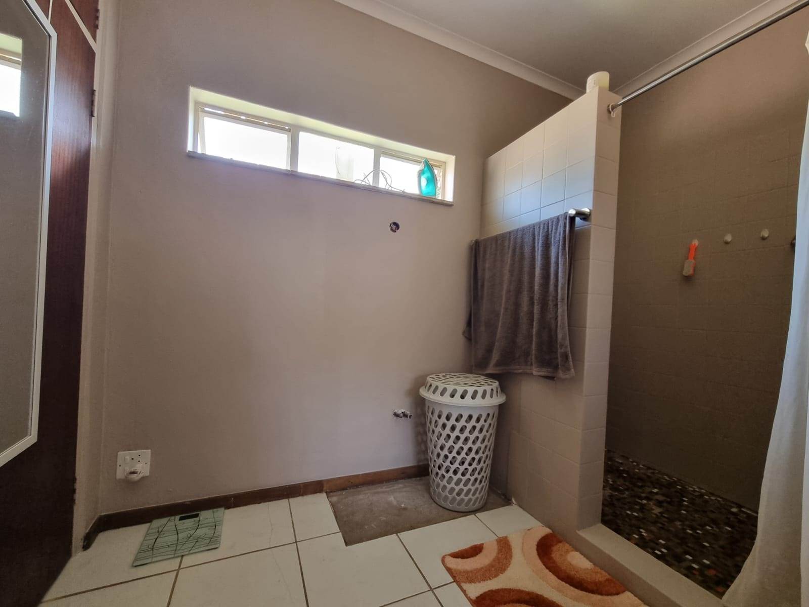 5 Bed House in Garsfontein photo number 23
