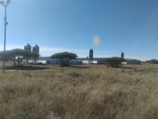 185.3 ha Farm 185.3 ha Farm