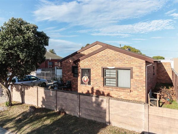 2 Bedroom House 2 Bedroom House