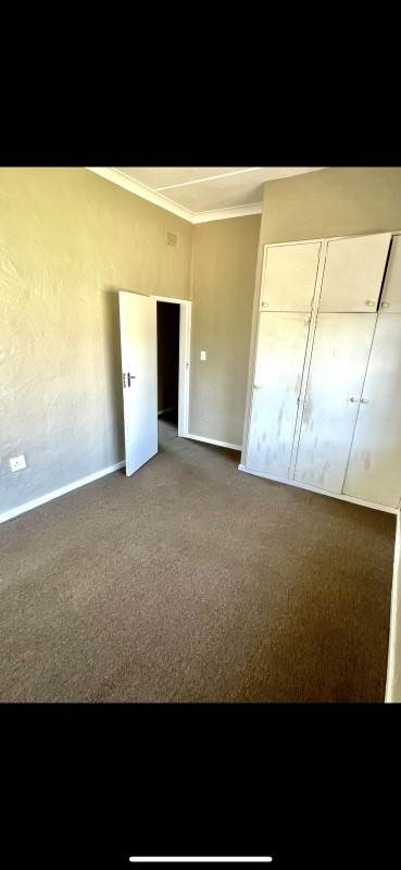3 Bed House in Eastleigh photo number 8