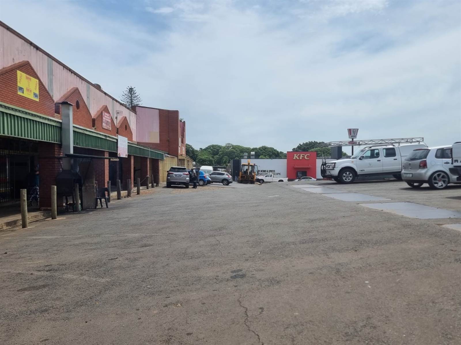 130  m² Commercial space in Empangeni Central photo number 14
