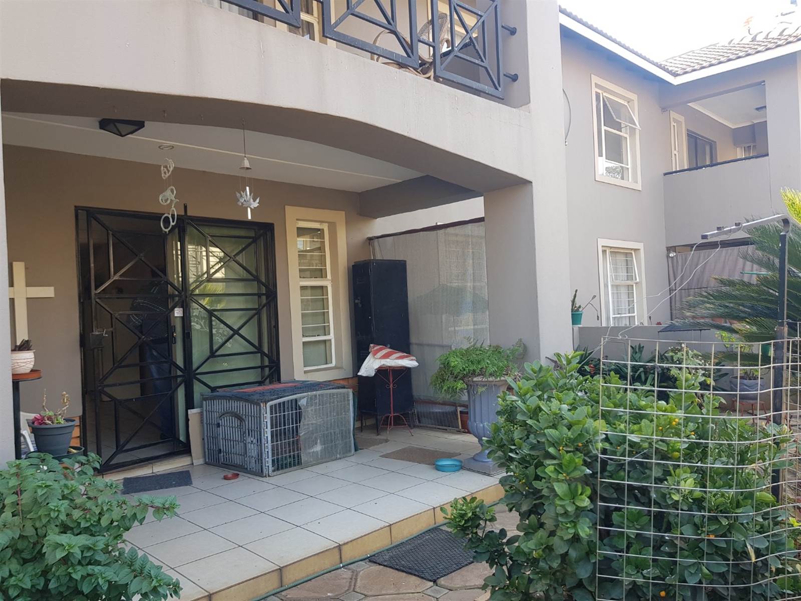 2 Bed Townhouse in Brenthurst photo number 1