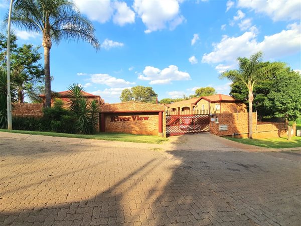 3 Bed Townhouse in Newlands