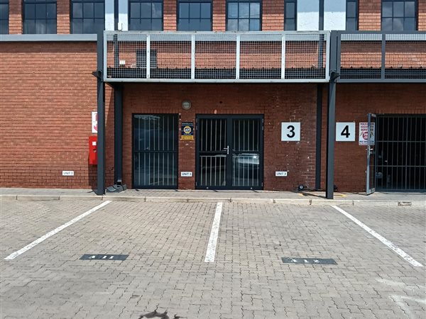 347 m² Industrial space 347 m² Industrial space
