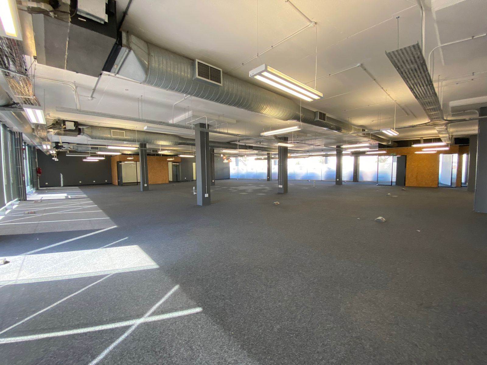 975  m² Commercial space in Paarden Eiland photo number 8